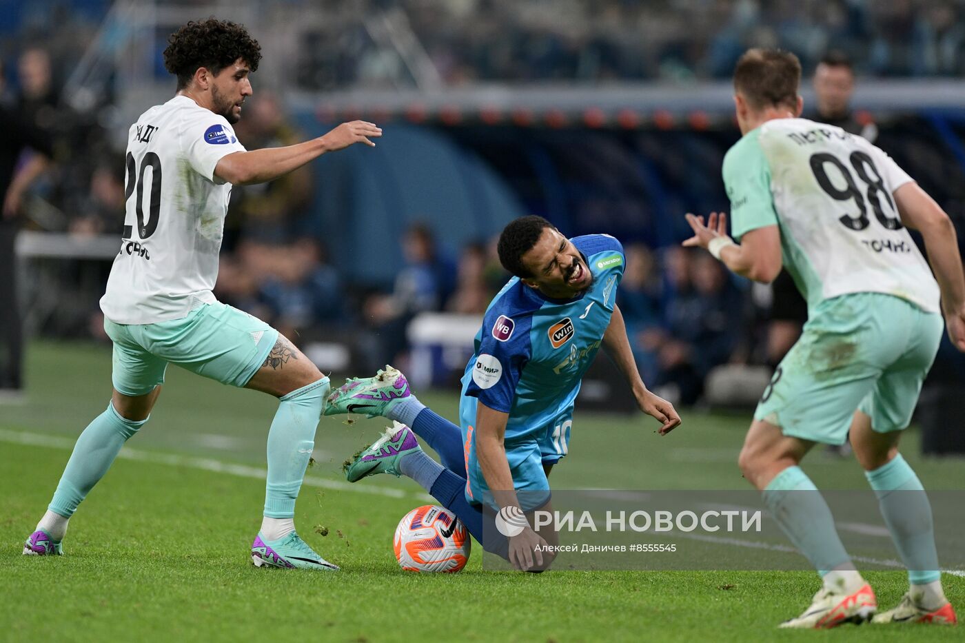 Футбол. РПЛ. Матч "Зенит" - "Краснодар"