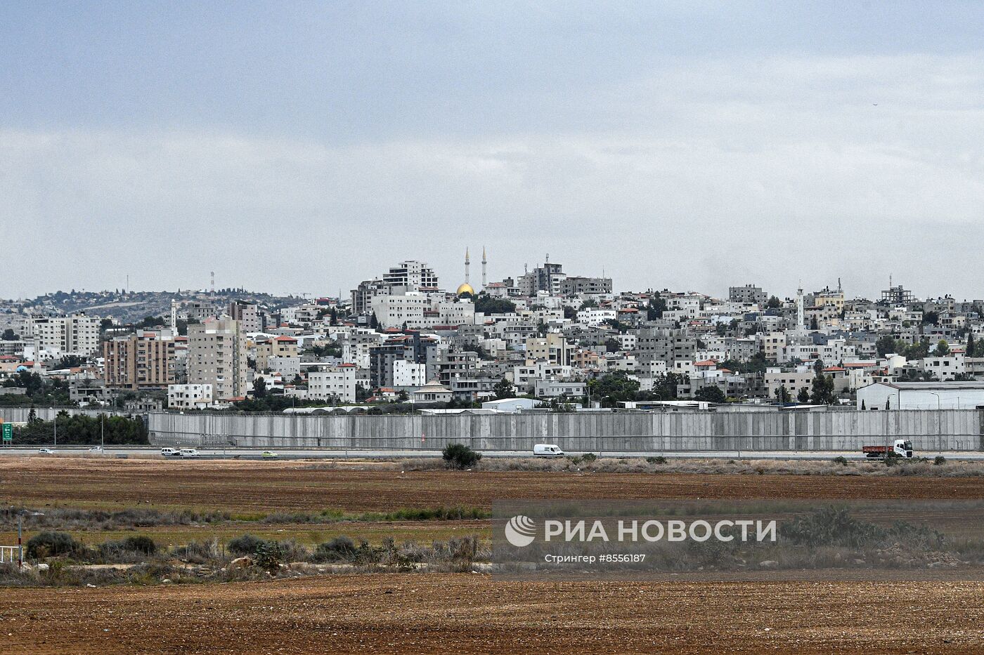 Виды города Калькилия на Западном берегу реки Иордан