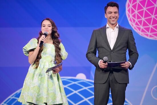 Выставка "Россия". Международный телевизионный конкурс детской авторской песни "Наше поколение"