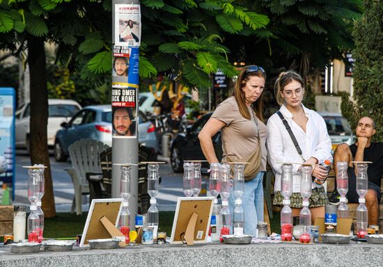 Акция "Время уходит!" в Тель-Авиве