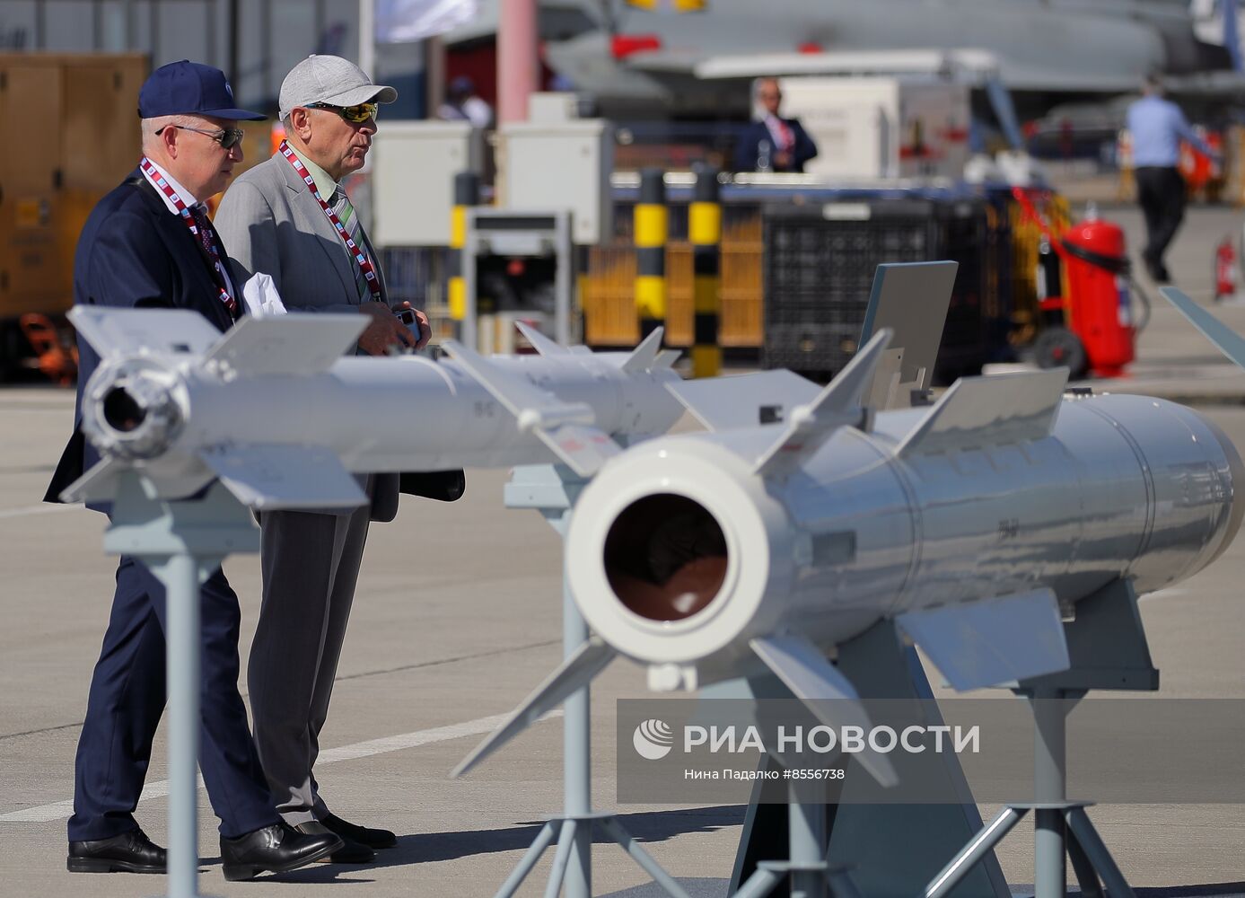 В ОАЭ открылся авиасалон Dubai Airshow-2023