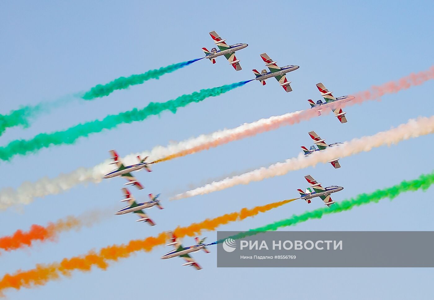 В ОАЭ открылся авиасалон Dubai Airshow-2023