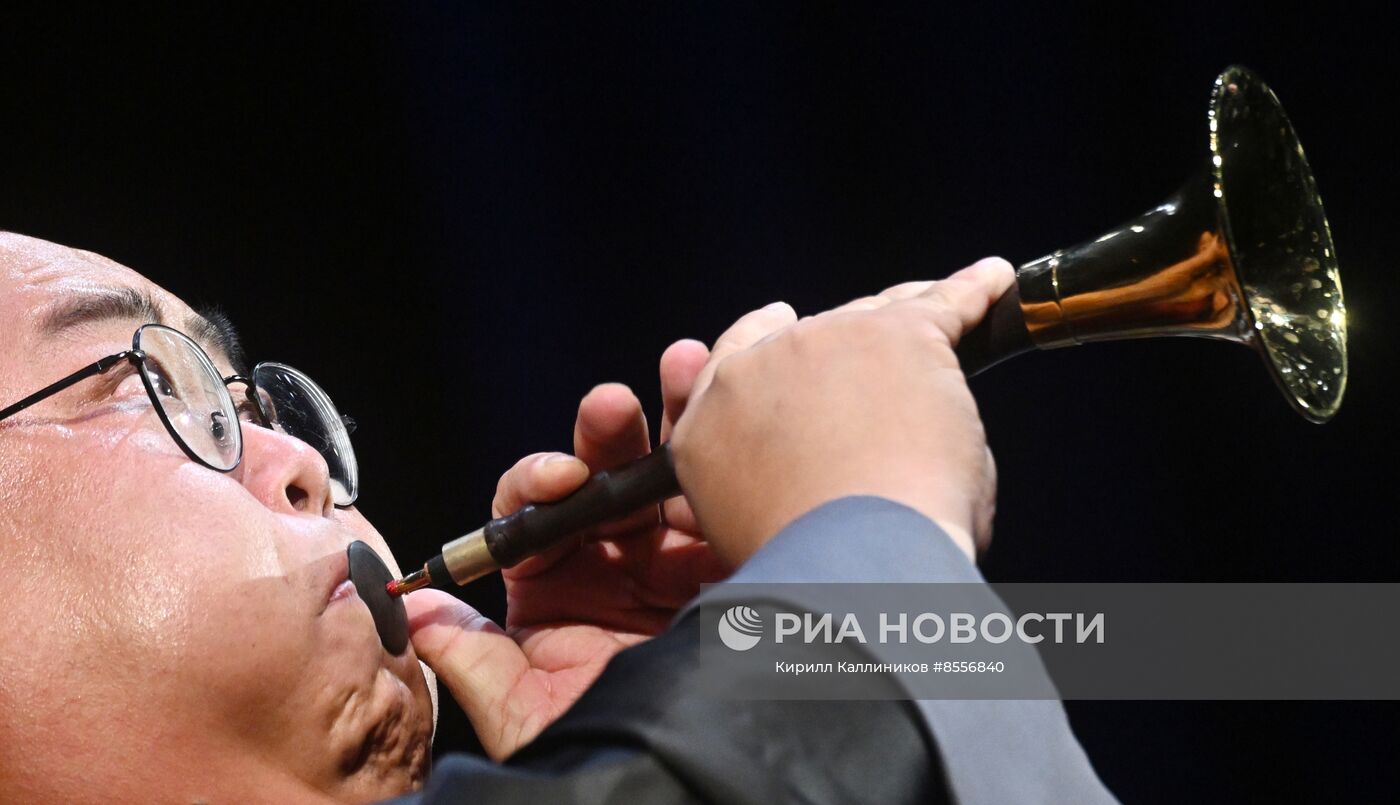 Выступление Национального симфонического оркестра Китайского национального театра оперы и балета