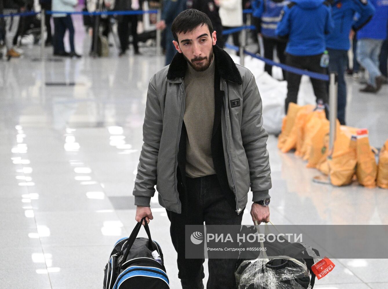 Прилет эвакуированных граждан РФ из сектора Газа в Москву