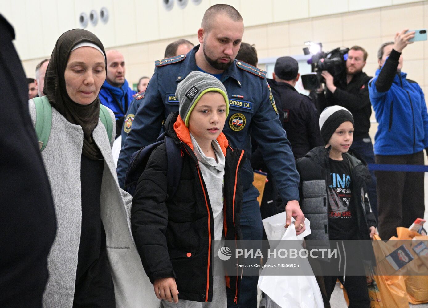 Прилет эвакуированных граждан РФ из сектора Газа в Москву