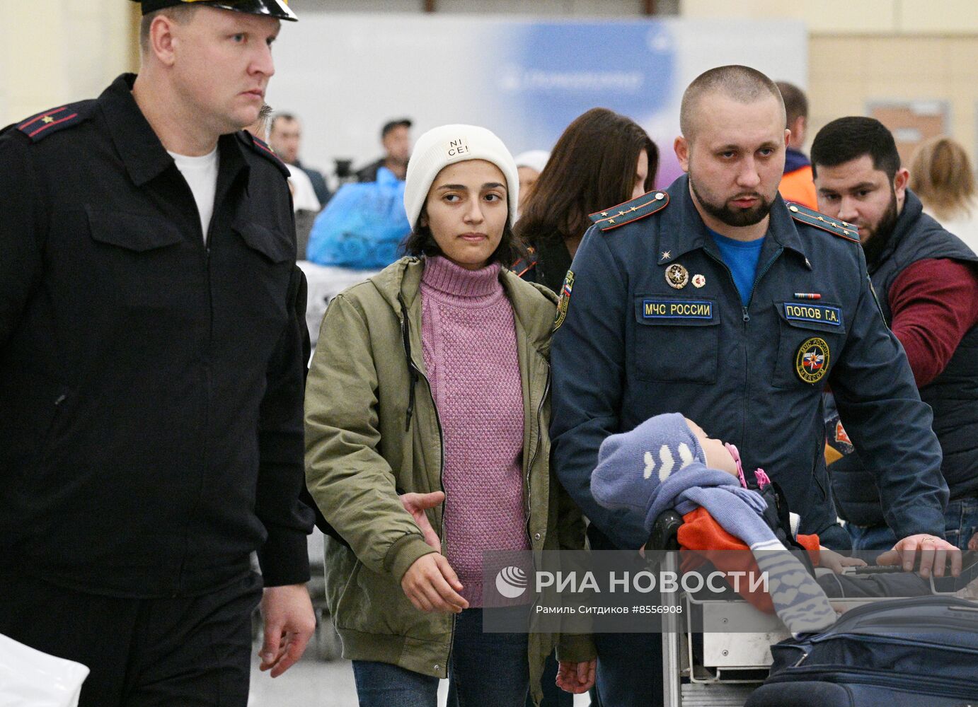 Прилет эвакуированных граждан РФ из сектора Газа в Москву