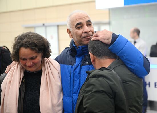 Прилет эвакуированных граждан РФ из сектора Газа в Москву