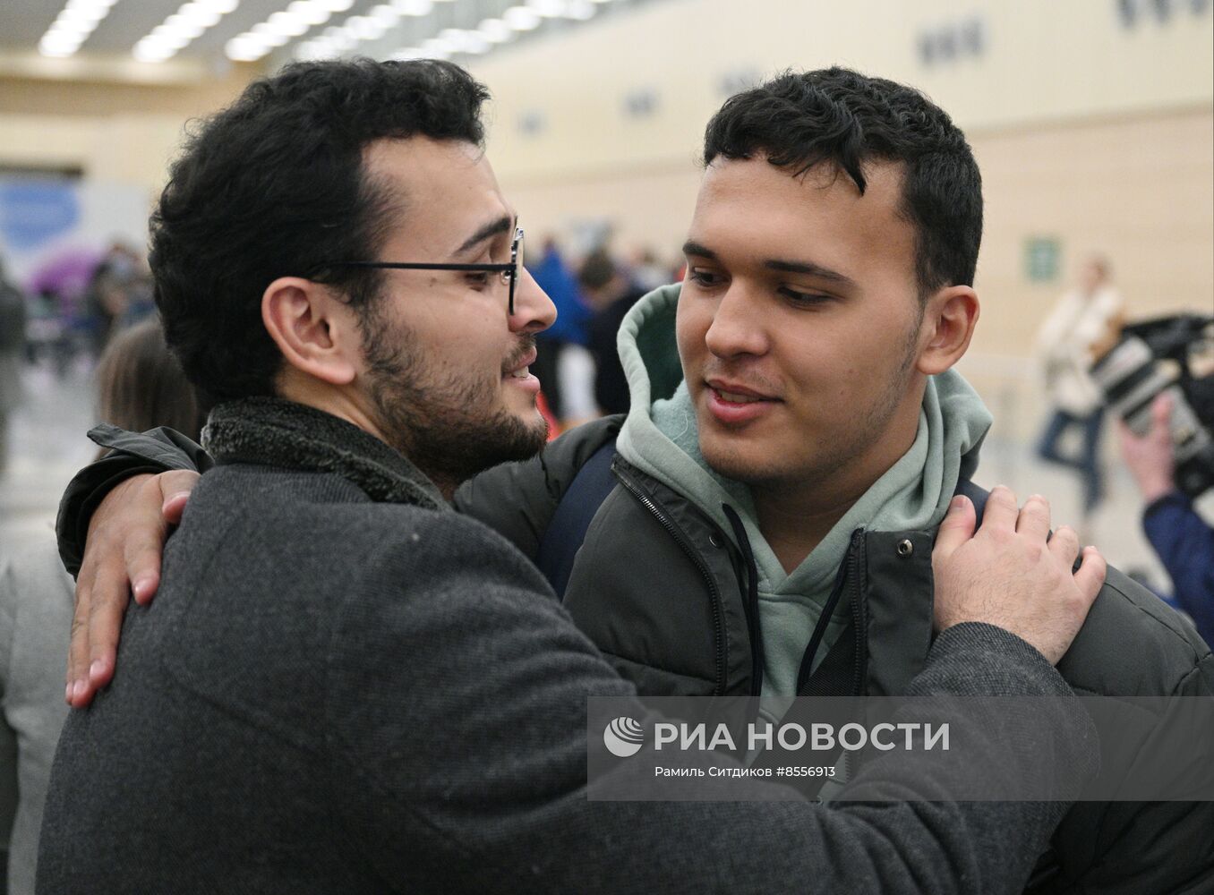 Прилет эвакуированных граждан РФ из сектора Газа в Москву