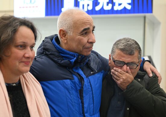 Прилет эвакуированных граждан РФ из сектора Газа в Москву