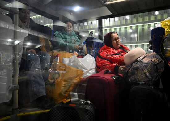 Прилет эвакуированных граждан РФ из сектора Газа в Москву