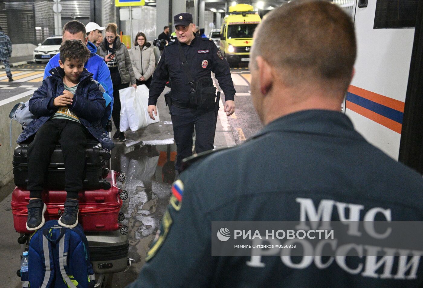 Прилет эвакуированных граждан РФ из сектора Газа в Москву