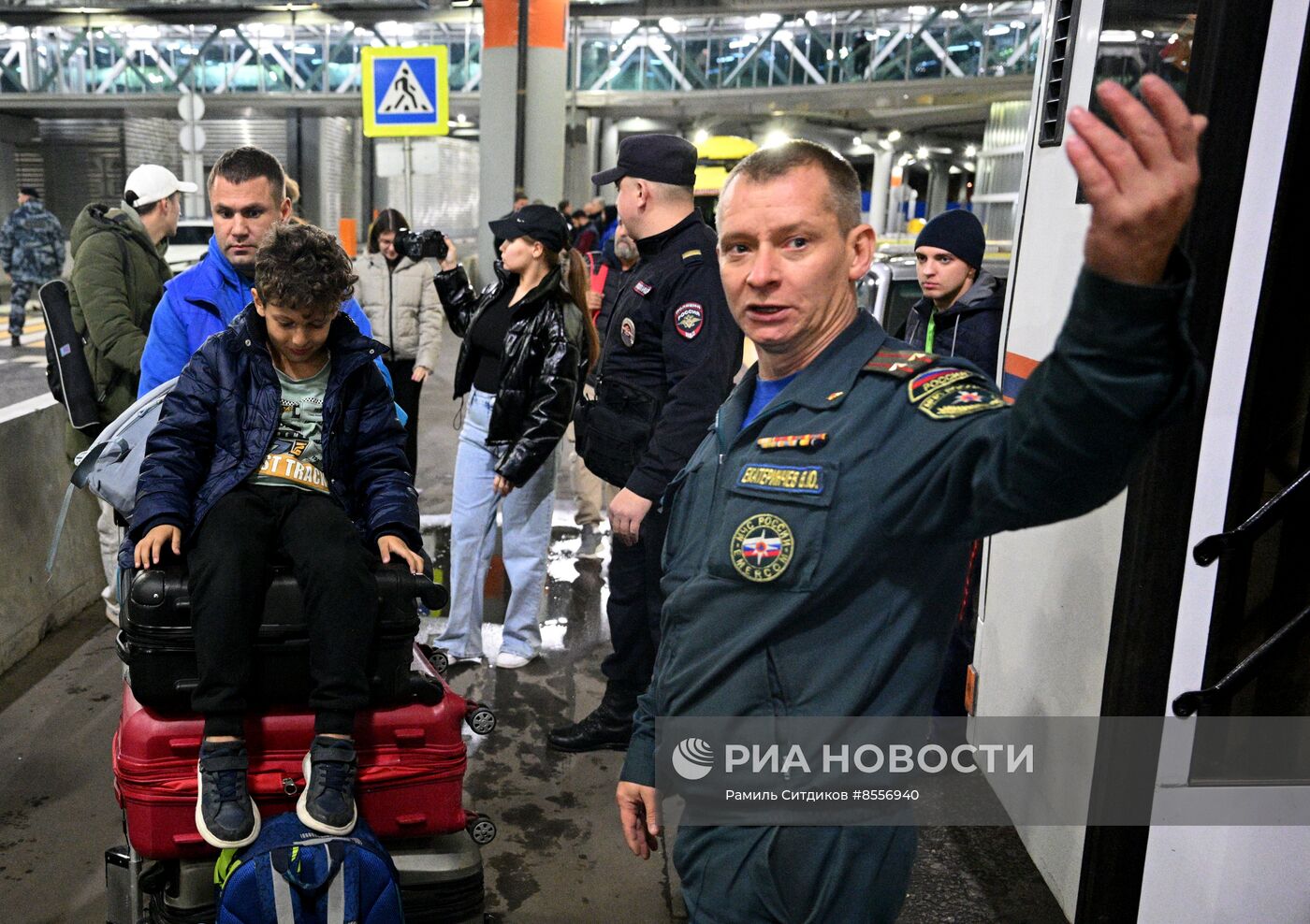 Прилет эвакуированных граждан РФ из сектора Газа в Москву