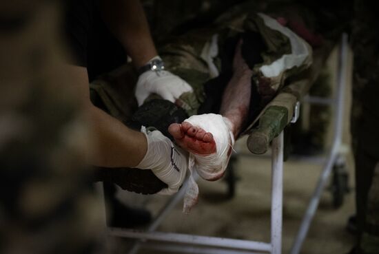 Работа прифронтового госпиталя спецназа "Ахмат" в зоне СВО