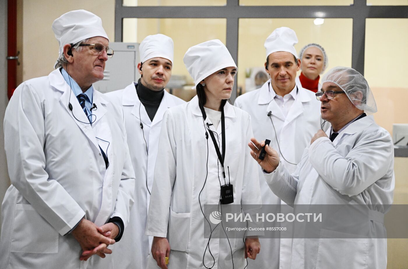 Работа кондитерской фабрики "РОТ ФРОНТ"