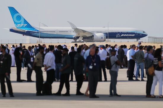 В ОАЭ открылся авиасалон Dubai Airshow-2023