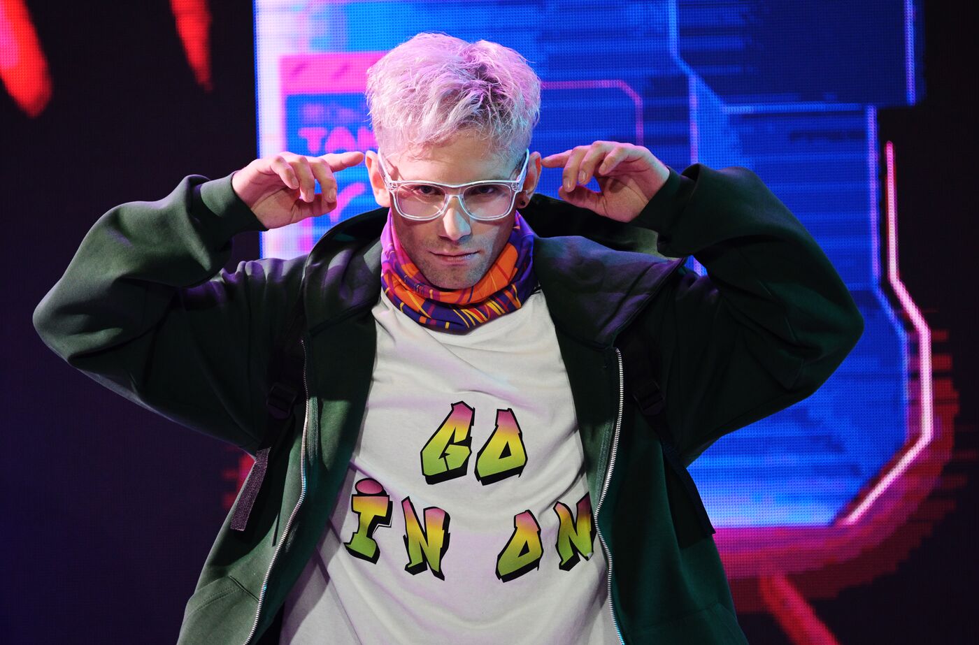 Выставка "Россия". Церемония празднования 100 дней до начала "Игр Будущего" и старт автопробега "Игры Будущего. Путь трофея"