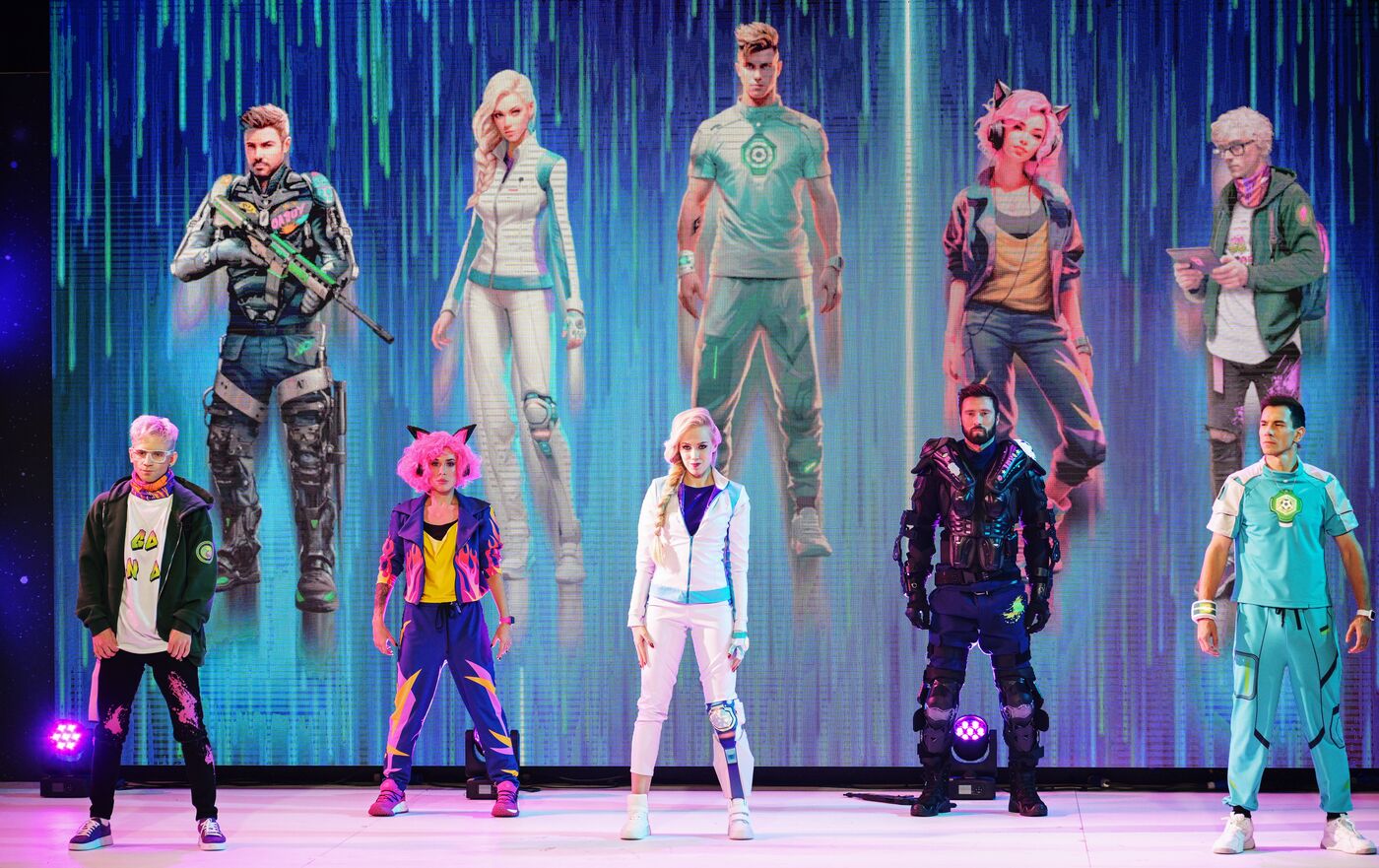 Выставка "Россия". Церемония празднования 100 дней до начала "Игр Будущего" и старт автопробега "Игры Будущего. Путь трофея"