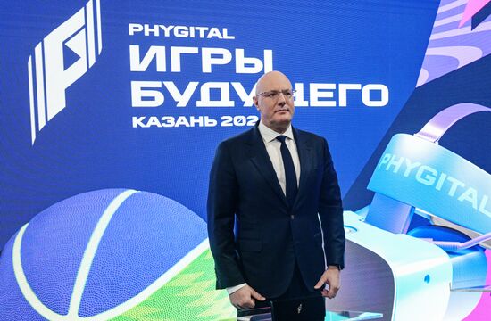 Выставка "Россия". Церемония празднования 100 дней до начала "Игр Будущего" и старт автопробега "Игры Будущего. Путь трофея"