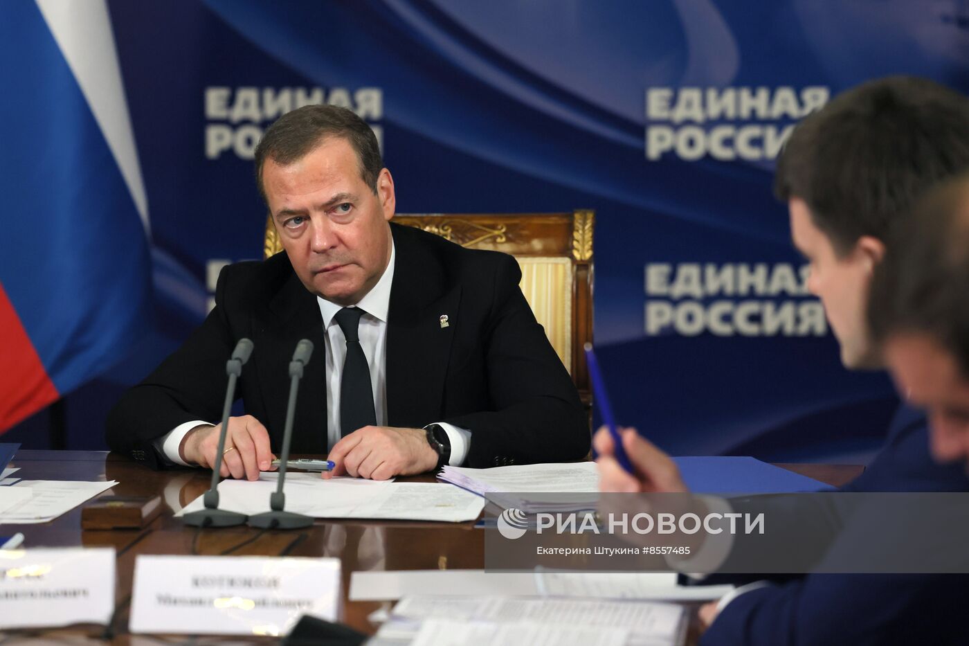 Зампред Совбеза РФ Д. Медведев провел встречу с кандидатами на должности секретарей региональных отделений партии Единая Россия