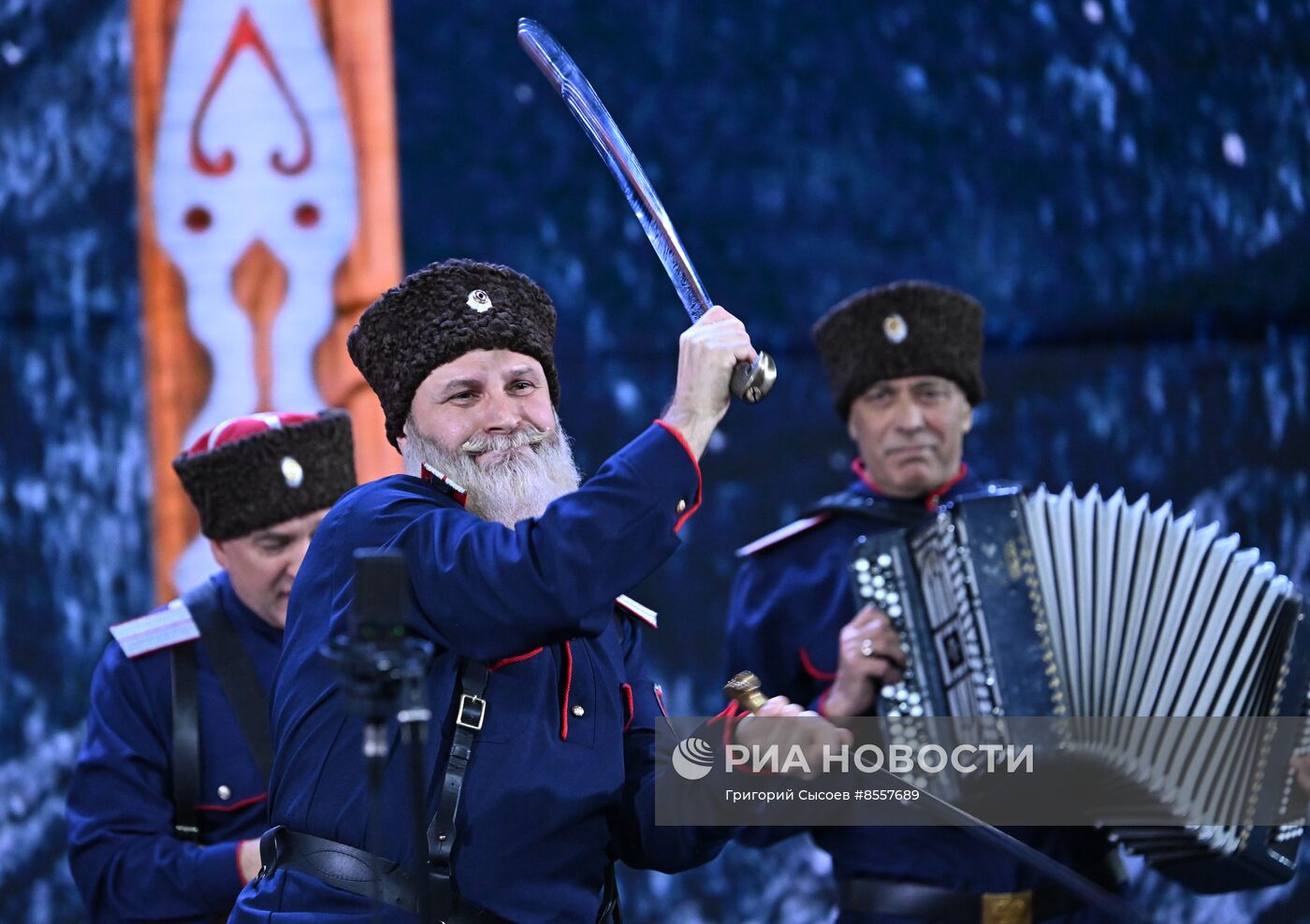 Гала-концерт лауреатов Всероссийского фольклорного конкурса "Казачий круг"