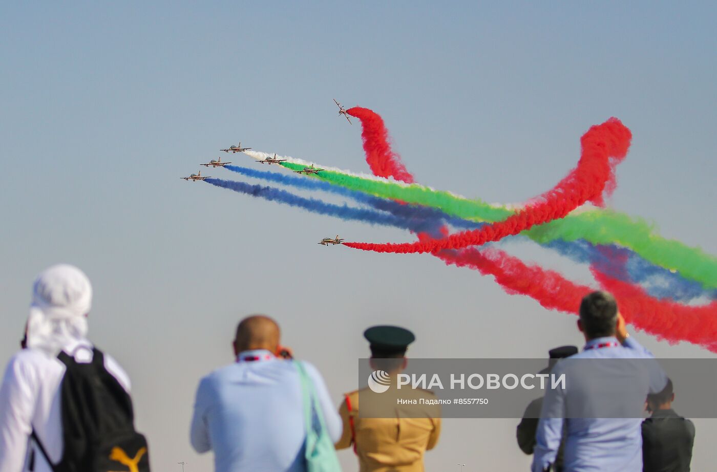 В ОАЭ продолжает работу авиасалон Dubai Airshow-2023