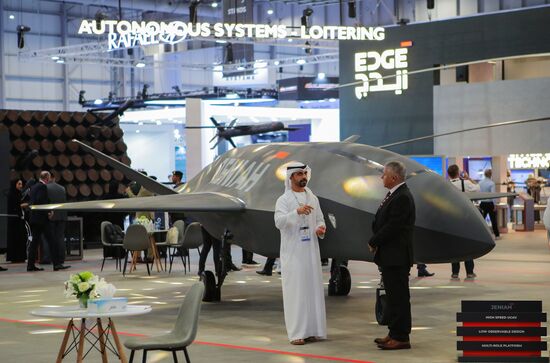 В ОАЭ продолжает работу авиасалон Dubai Airshow-2023