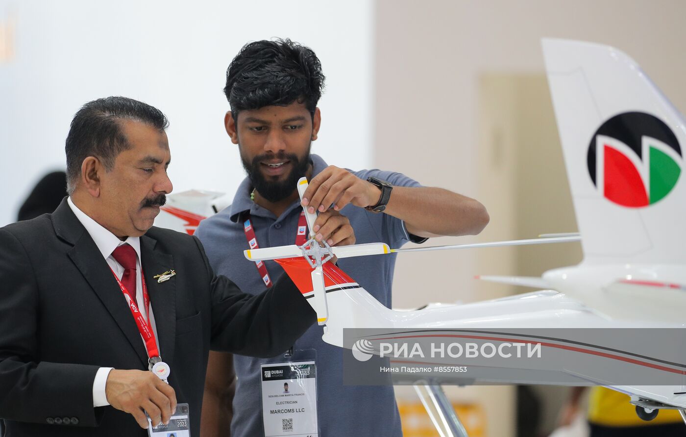 В ОАЭ продолжает работу авиасалон Dubai Airshow-2023