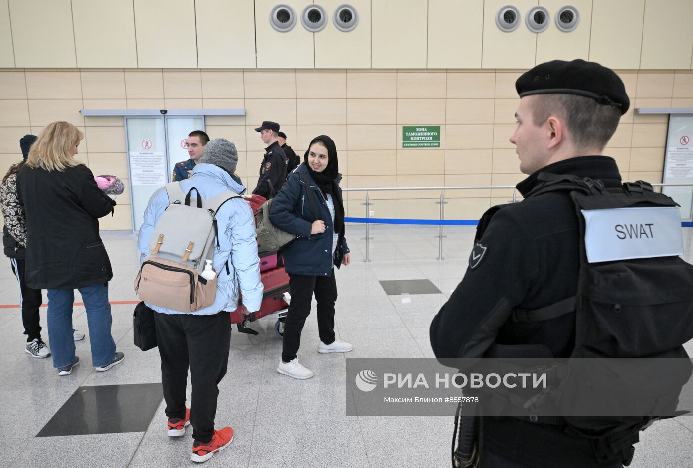 Прилет второй группы эвакуированных граждан РФ из сектора Газа в Москву