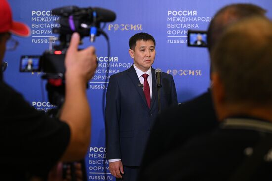 Выставка "Россия". Пресс-подходы