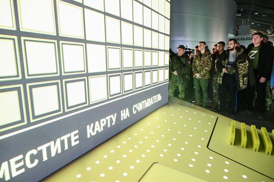 Выставка "Россия". Экскурсия по выставке для бойцов специальной военной операции