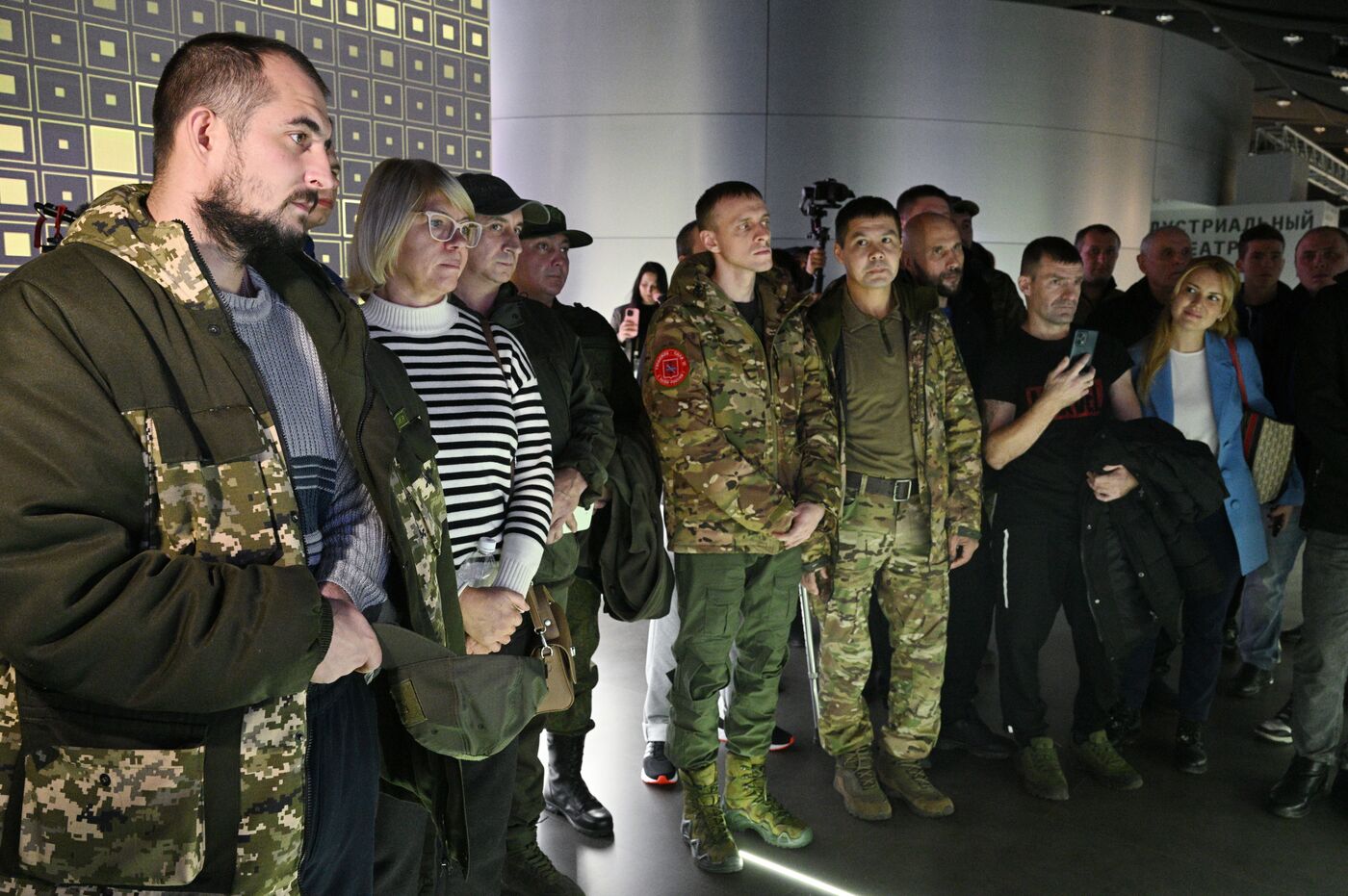 Выставка "Россия". Экскурсия по выставке для бойцов специальной военной операции