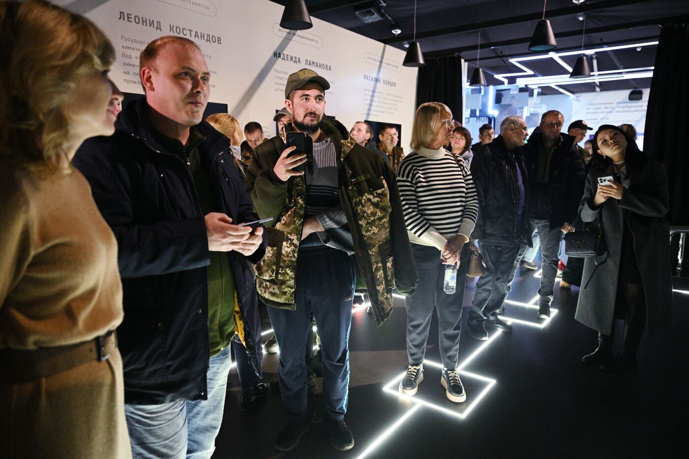 Выставка "Россия". Экскурсия по выставке для бойцов специальной военной операции