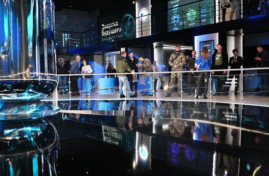 Выставка "Россия". Экскурсия по выставке для бойцов специальной военной операции