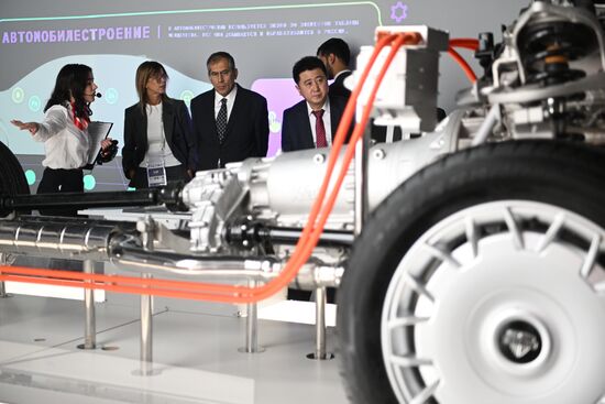 Выставка "Россия". Визит представителей дипломатического корпуса