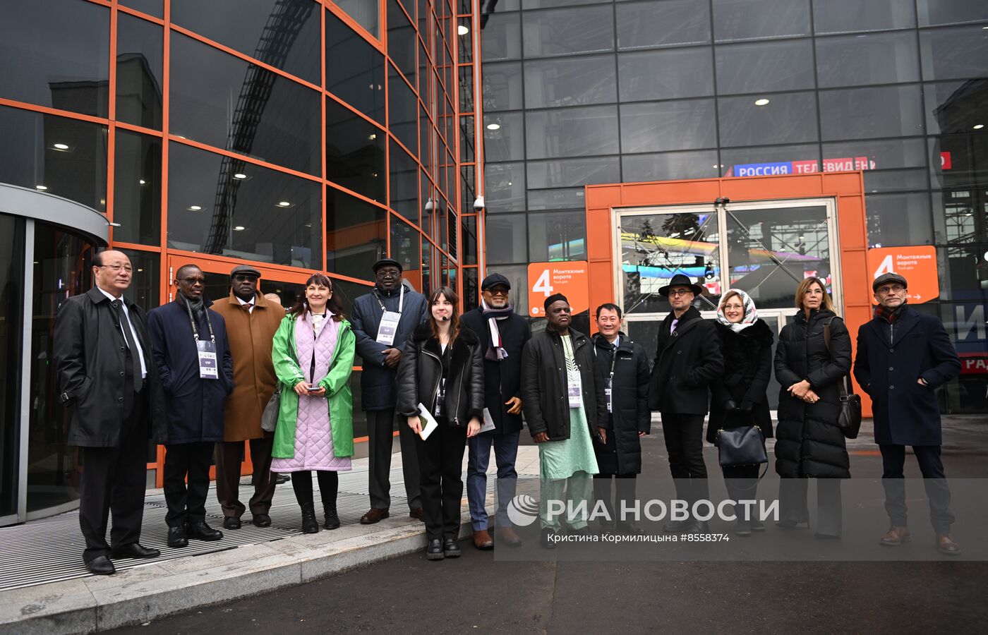 Выставка "Россия". Визит представителей дипломатического корпуса