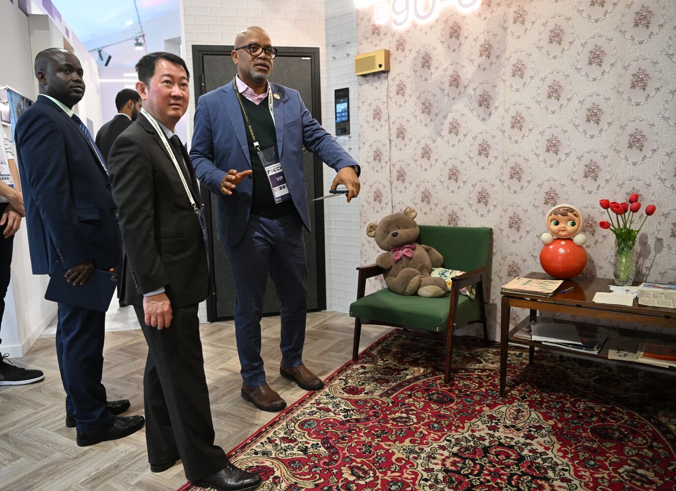 Выставка "Россия". Визит представителей дипломатического корпуса