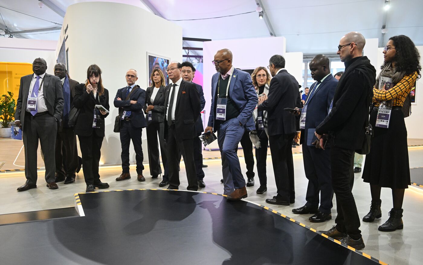 Выставка "Россия". Визит представителей дипломатического корпуса