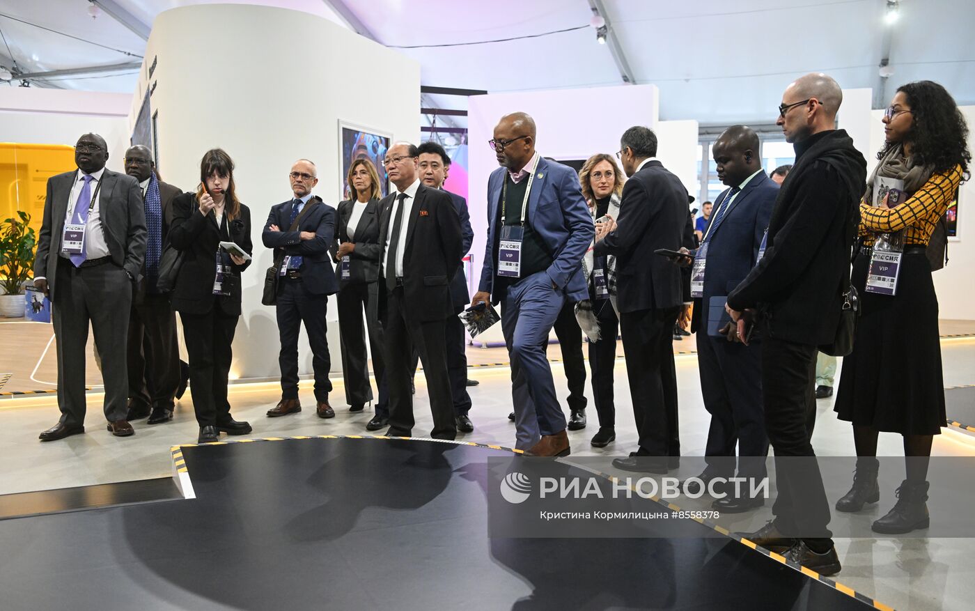 Выставка "Россия". Визит представителей дипломатического корпуса