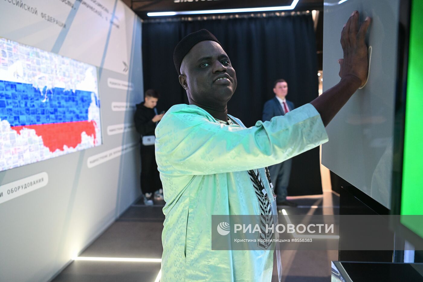 Выставка "Россия". Визит представителей дипломатического корпуса