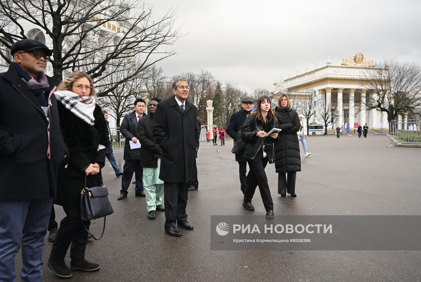 Выставка "Россия". Визит представителей дипломатического корпуса
