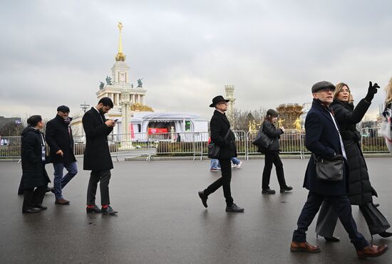 Выставка "Россия". Визит представителей дипломатического корпуса