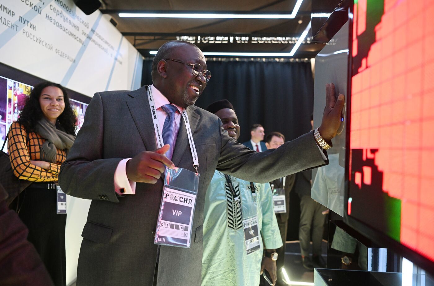 Выставка "Россия". Визит представителей дипломатического корпуса