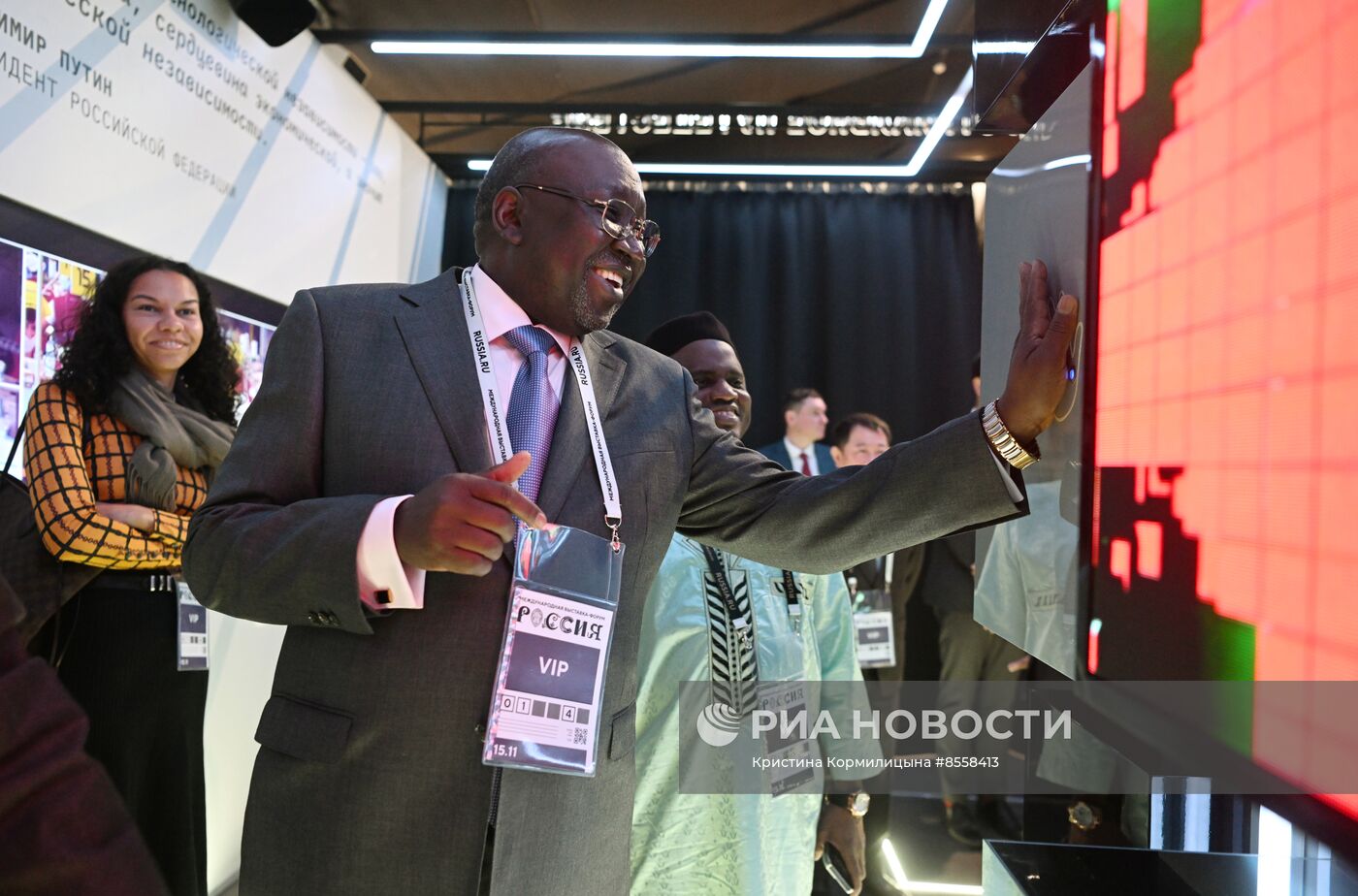 Выставка "Россия". Визит представителей дипломатического корпуса