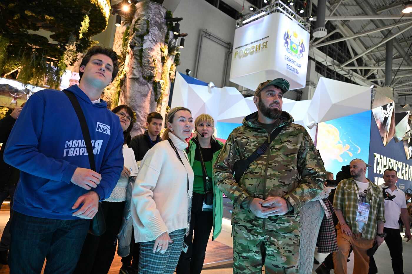 Выставка "Россия". Экскурсия по выставке для бойцов специальной военной операции