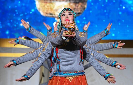 Выставка "Россия". Концертная программа "Многоликая Бурятия"