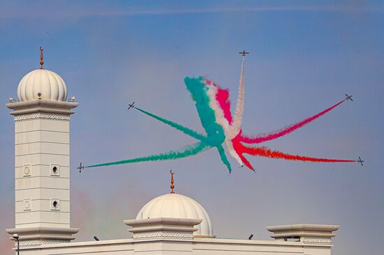 В ОАЭ продолжает работу авиасалон Dubai Airshow-2023