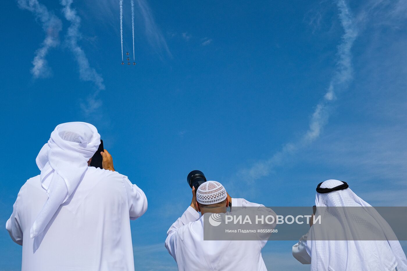 В ОАЭ продолжает работу авиасалон Dubai Airshow-2023