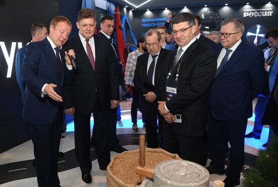 Выставка "Россия". Открытие Единого пространства "Сибирь здесь"