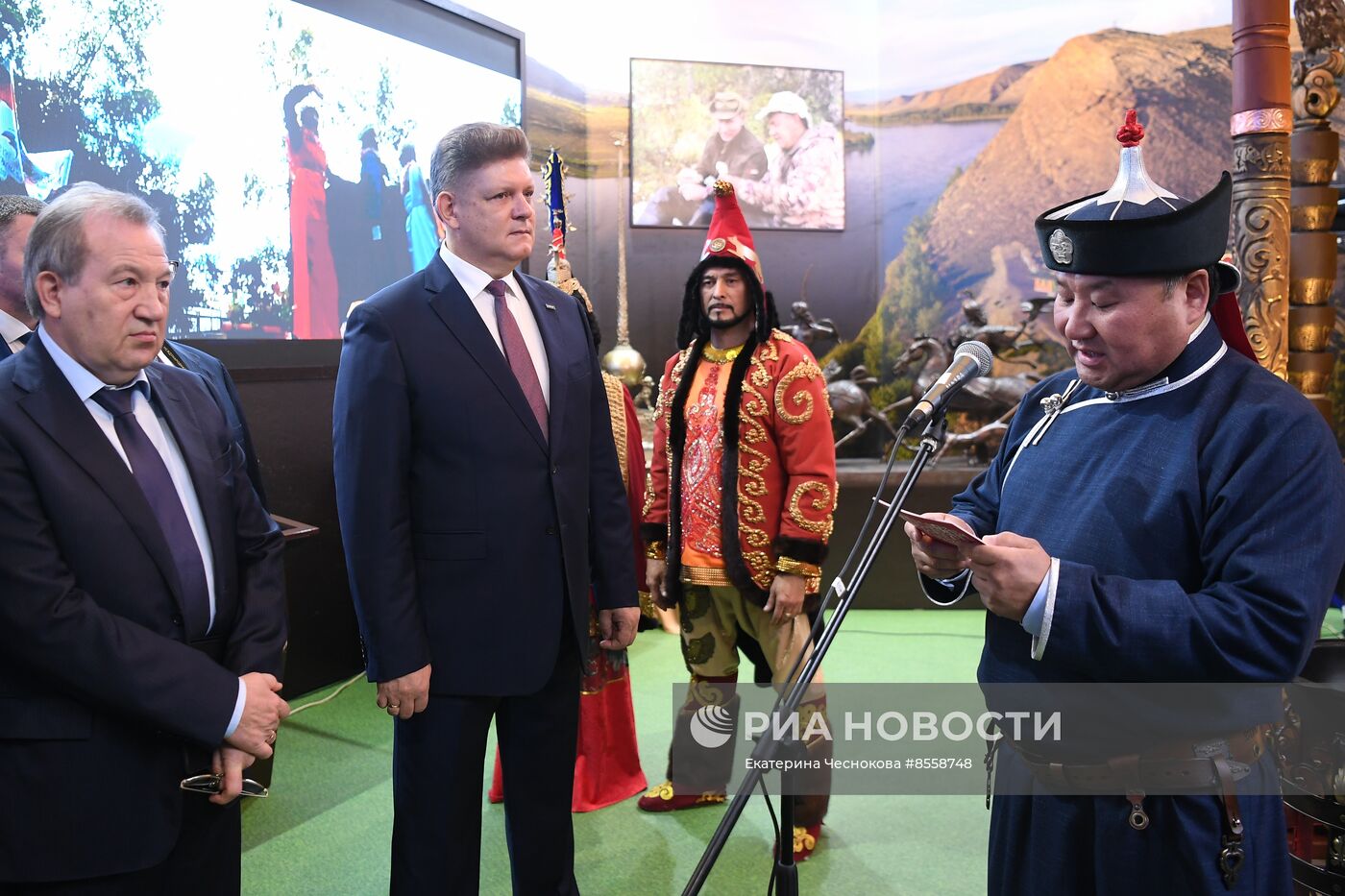 Выставка "Россия". Открытие Единого пространства "Сибирь здесь"