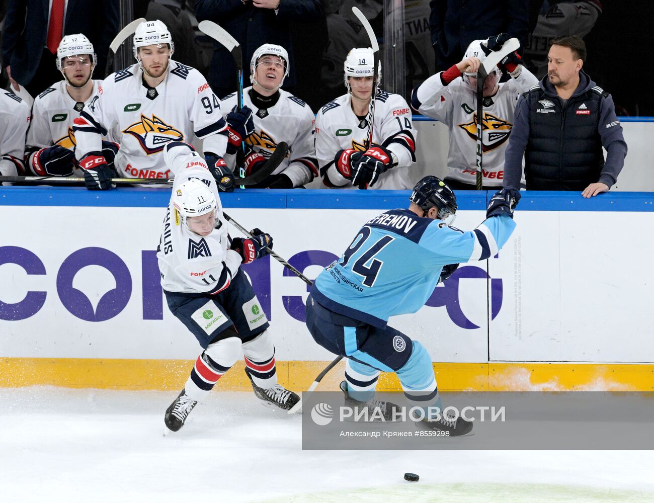 Хоккей. КХЛ. Матч "Сибирь" - "Металлург"